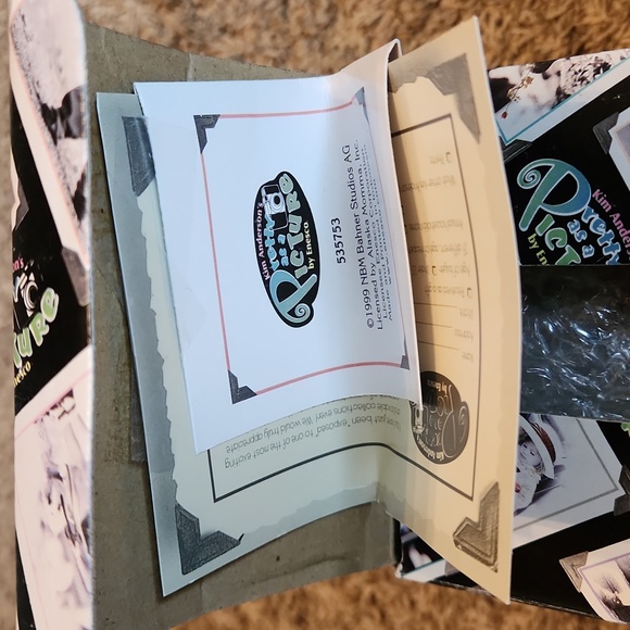 Vintage 1999 Kim Anderson Pretty As A Picture - Let Me Light Your Way figurine - Picture 7 of 9